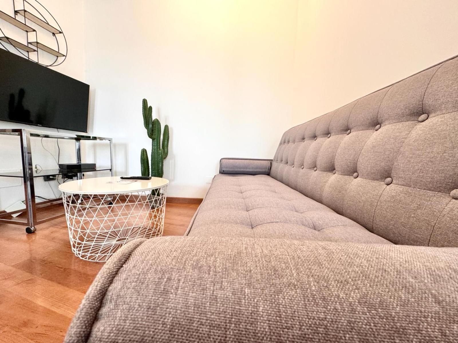 Comecasa 2 Bedrooms Apartment 450Mt From Duomo Milan Luaran gambar